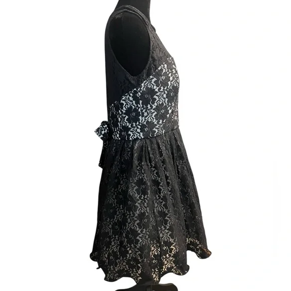 Women's Chi Chi London Black & White Lace Mini Dress Plus Size 18 - Picture 2 of 13
